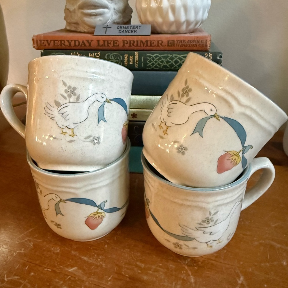 Vintage cottage core coffee mugs with geese.